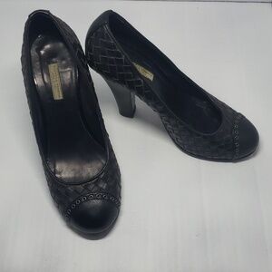 Bottega Veneta black round toe with metal rings woven high pump heels size 37